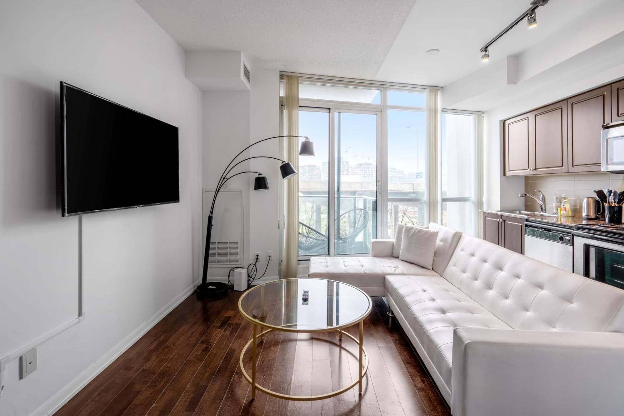 Downtown Toronto 1 Bdrm Condo With Parking And Views Экстерьер фото